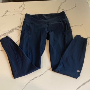 Lululemon 25” Size 6 Dark Blue Leggings
